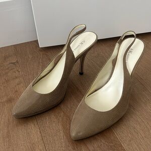 Anne Klein Neutral Elegant Pumps